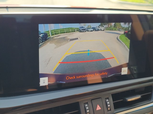 Used 2024 Lexus ES 350 w/ Technology Package FWD image 30