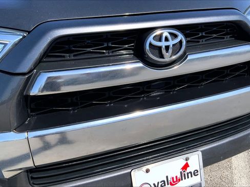 Used 2014 Toyota 4Runner Limited image 29