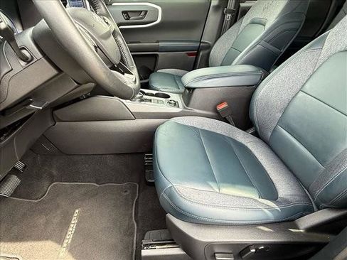 Used 2023 Ford Bronco Sport Outer Banks w/ Tech Package AWD/4WD image 12