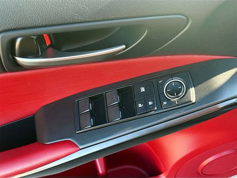 Used 2022 Lexus IS 350 F Sport image 17