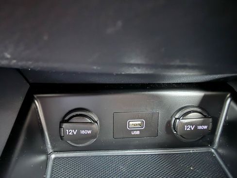 Used 2020 Hyundai Ioniq SE FWD image 14