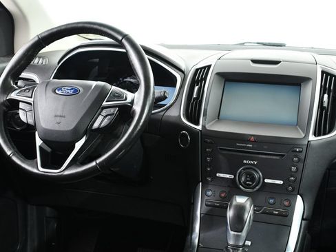 Used 2015 Ford Edge Titanium w/ Equipment Group 301A AWD/4WD image 8