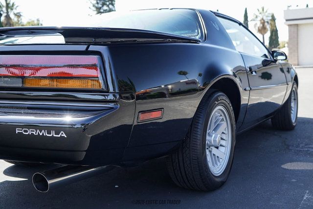 Used 1992 Pontiac Firebird Formula RWD image 73