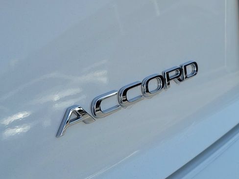 Used 2024 Honda Accord EX-L image 8