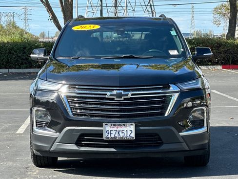 Used 2023 Chevrolet Traverse LT image 9