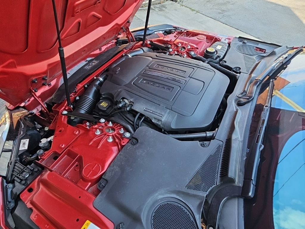 Used 2017 Jaguar F-TYPE Coupe RWD image 31