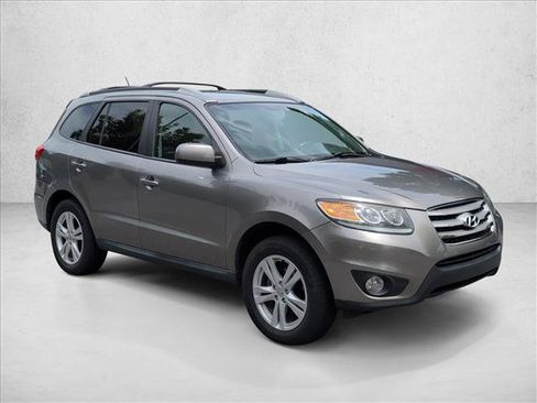 Used 2012 Hyundai Santa Fe SE FWD image 3