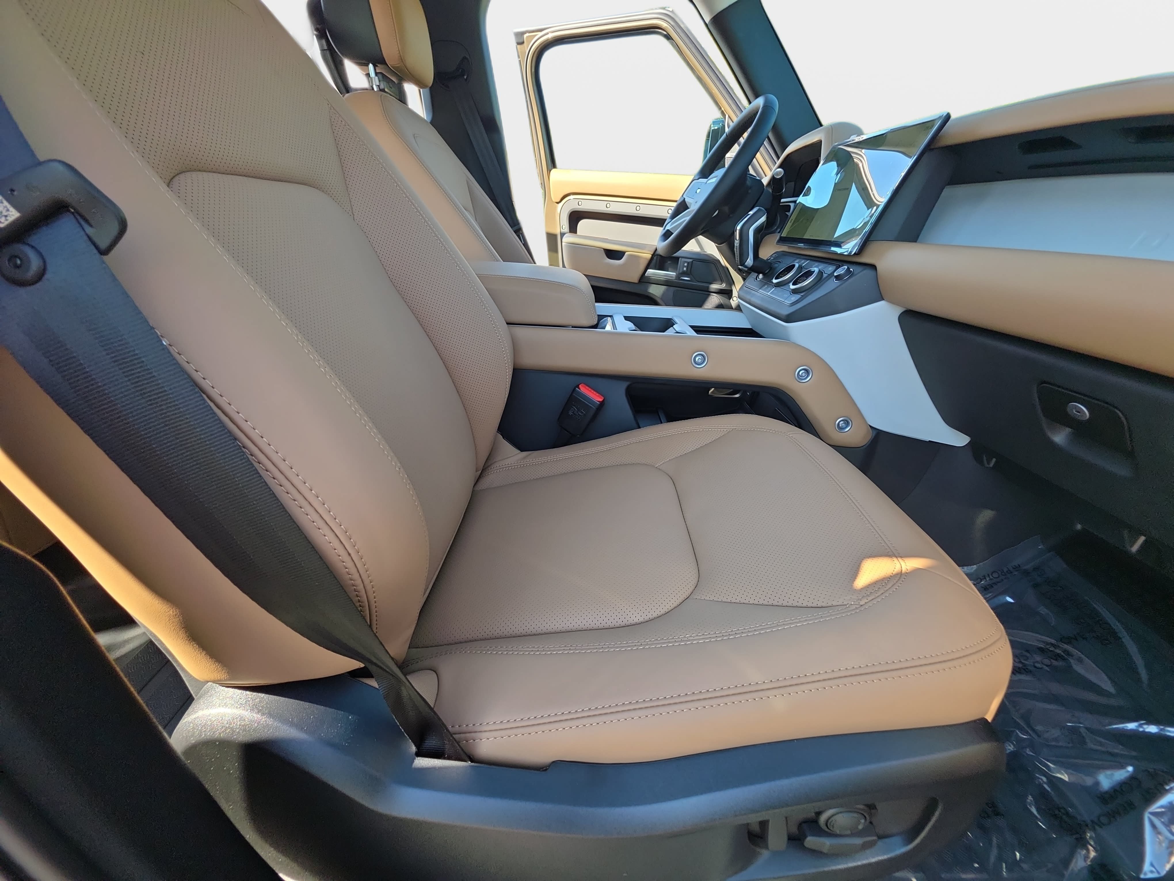New 2026 Land Rover Defender 110 S AWD/4WD image 10