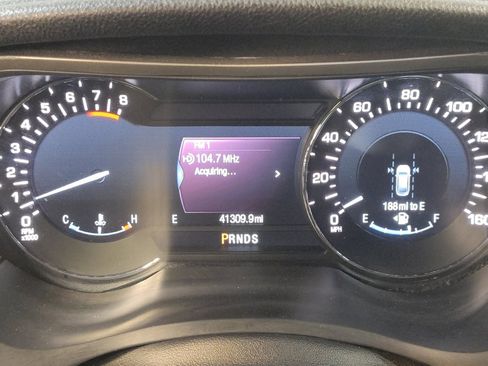 Used 2016 Lincoln MKZ w/ Equipment Group 300A Reserve FWD image 23