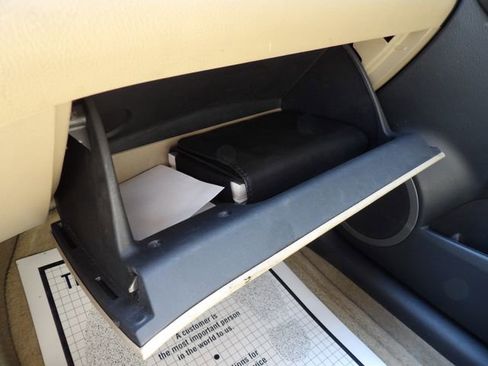 Used 2012 Toyota RAV4 4WD w/ Upgrade Value Pkg image 29