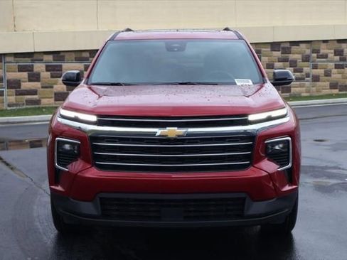 New 2026 Chevrolet Traverse LT w/ Sun and Wheel Package image 2