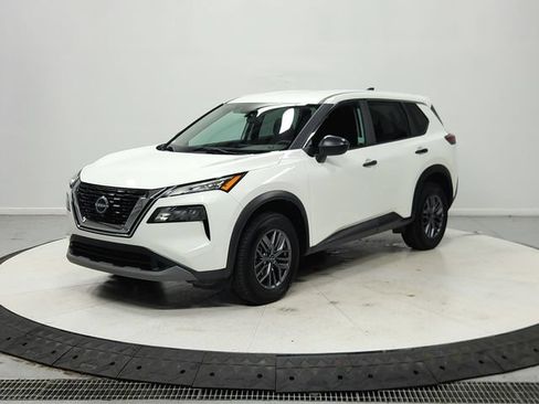 Used 2023 Nissan Rogue S AWD/4WD image 4
