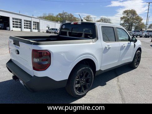 New 2026 Ford Maverick Lariat w/ Black Appearance Package image 7