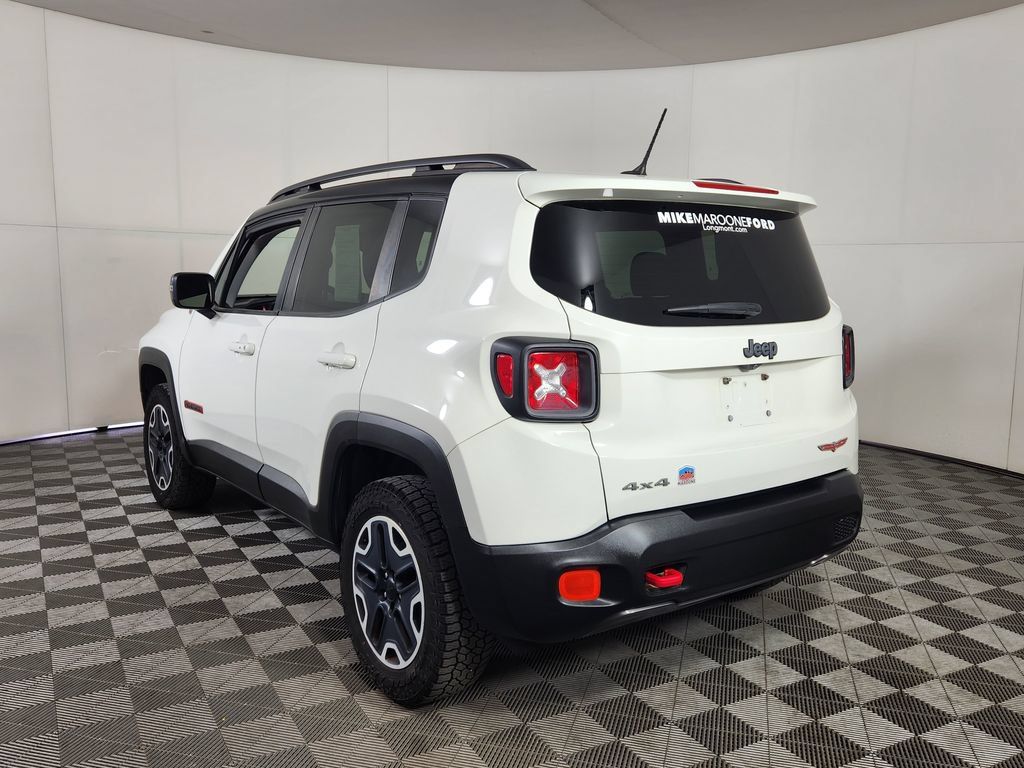 Used 2016 Jeep Renegade Trailhawk AWD/4WD image 5