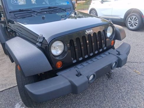 Used 2013 Jeep Wrangler Sport AWD/4WD image 19