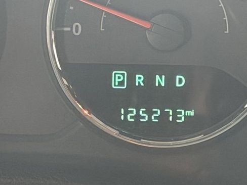 Used 2017 Jeep Wrangler Unlimited Sahara w/ Connectivity Group image 14