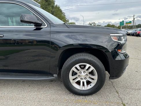 Used 2017 Chevrolet Tahoe Special Service 4x4 4dr SUV w/ Max Trailering Package image 5