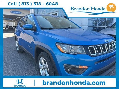 Used 2019 Jeep Compass Latitude image 1