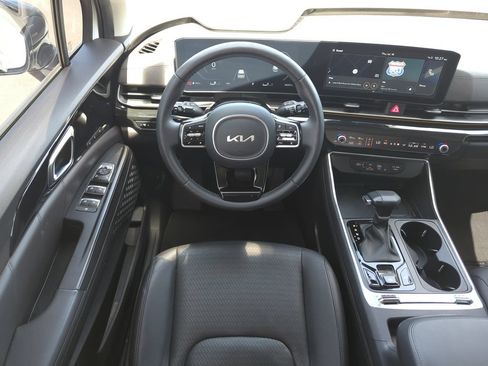 Used 2025 Kia Carnival SX Prestige FWD image 14