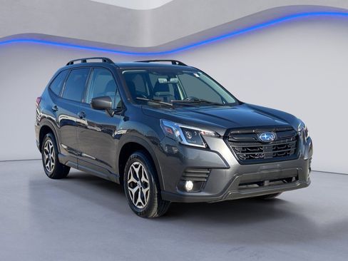 Used 2023 Subaru Forester Premium w/ Popular Package #1 image 8