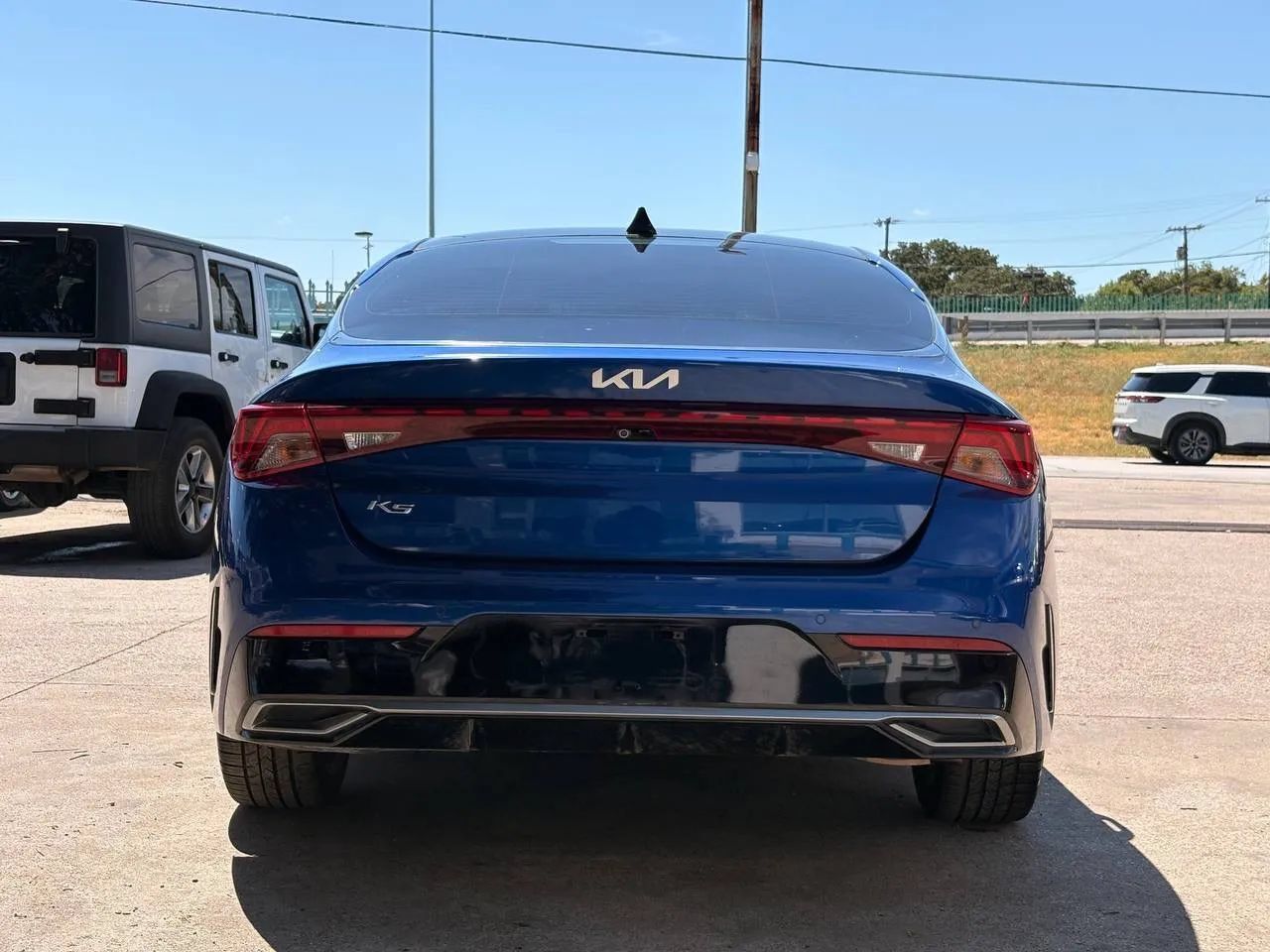 Used 2022 Kia K5 EX w/ EX Premium Package FWD image 3