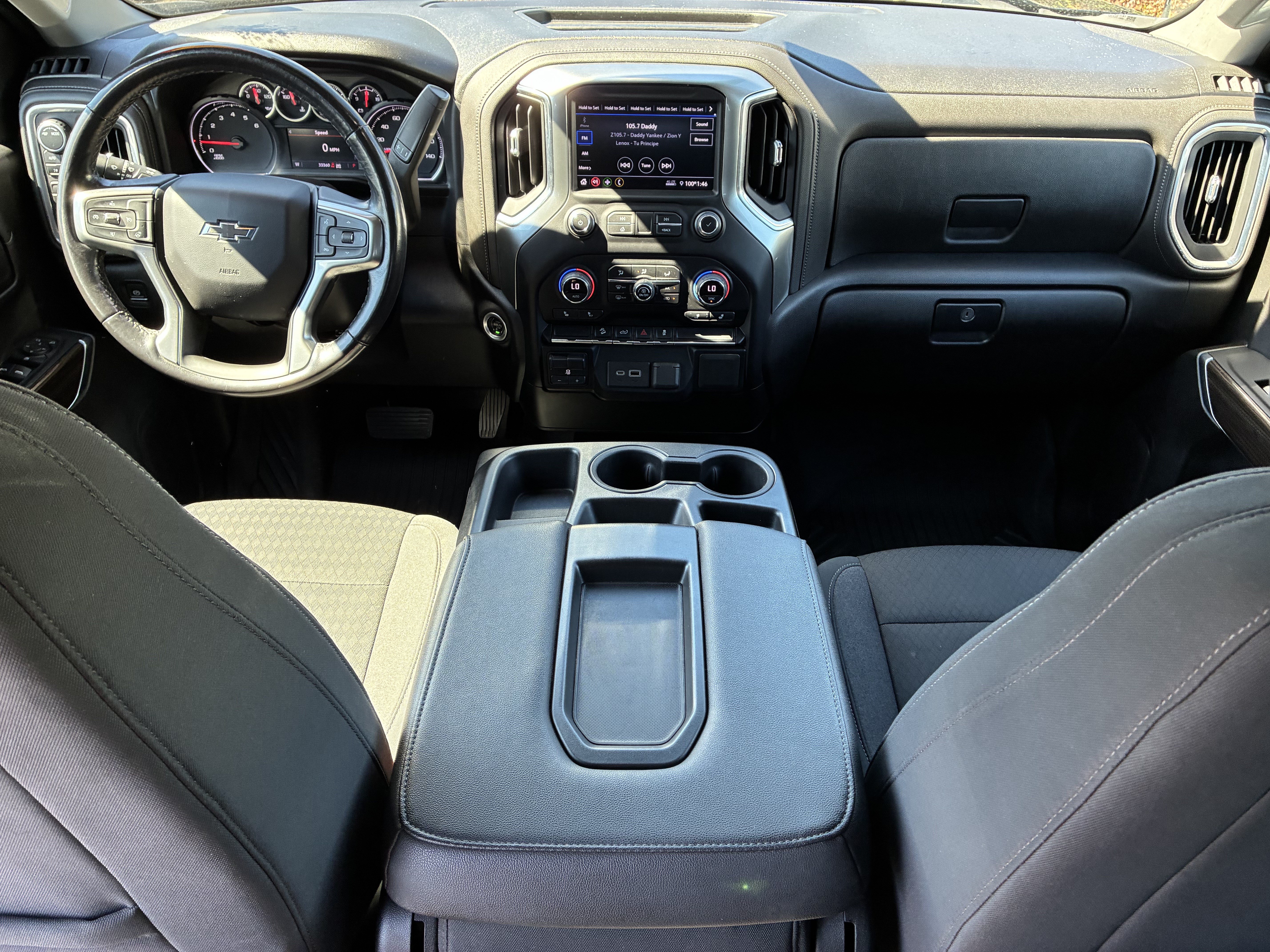Used 2021 Chevrolet Silverado 1500 RST w/ LPO, Blackout Package AWD/4WD image 19