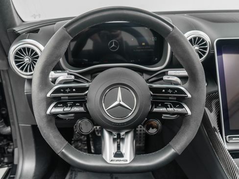 Used 2023 Mercedes-Benz SL 63 AMG 4MATIC image 15