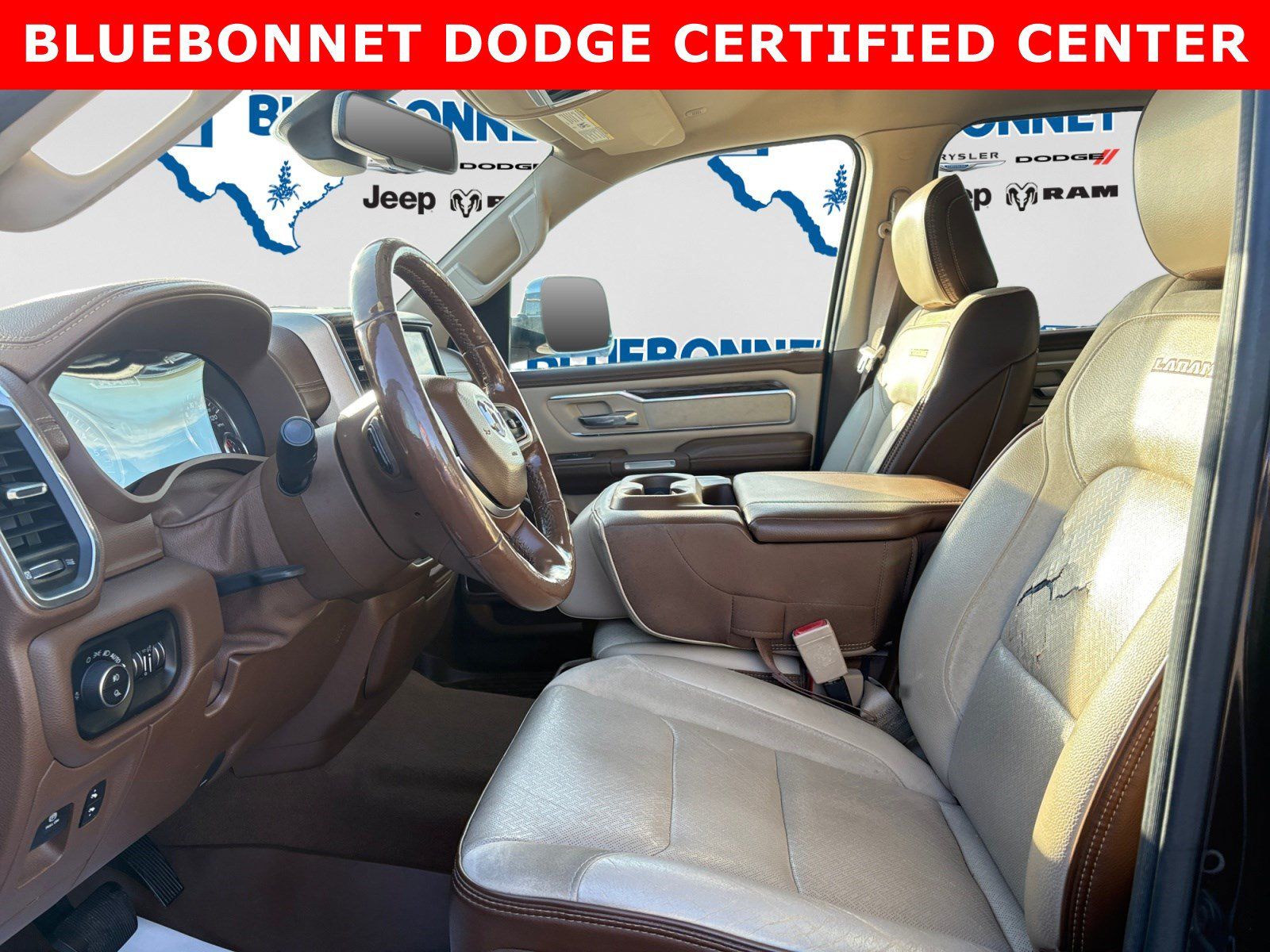 Used 2019 RAM 1500 Laramie w/ Off Road Group AWD/4WD image 11