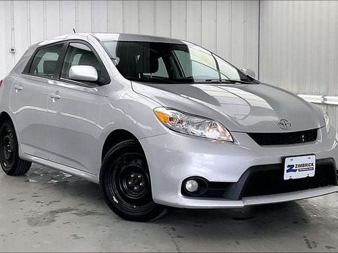 Used 2011 Toyota Matrix w/ Matrix Sport Pkg FWD image 33