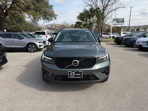 New 2026 Volvo XC40 B5 Plus w/ Protection Package Premier image 6
