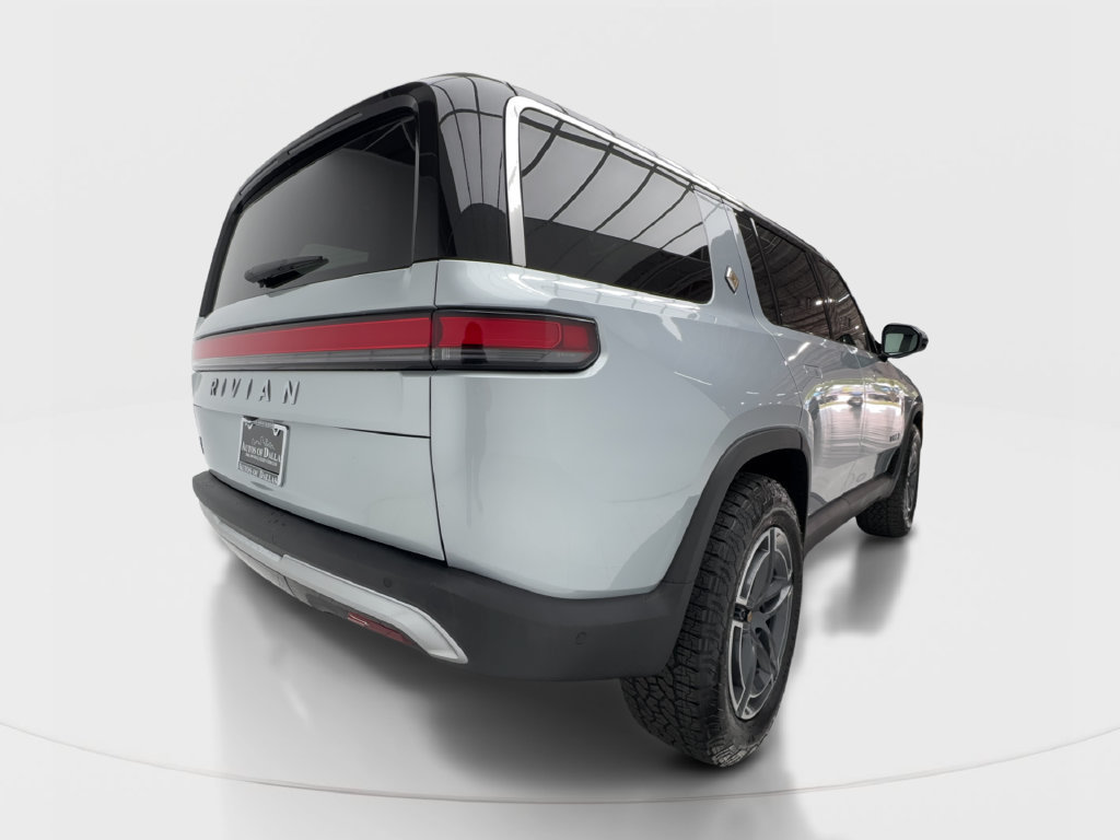 Used 2026 Rivian R1S Adventure Dual AWD/4WD image 8