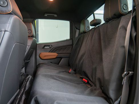 Used 2024 GMC Canyon AT4 AWD/4WD image 12
