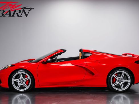 Used 2020 Chevrolet Corvette Stingray Preferred Cpe w/ 2LT Preferred Equipment Group RWD image 2