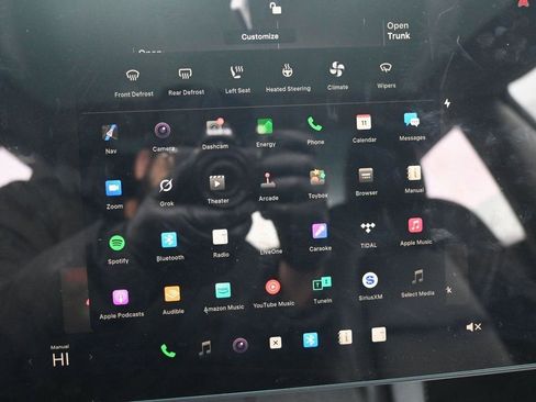 Used 2023 Tesla Model 3 Standard Range image 19