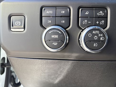 New 2026 GMC Sierra 2500 AT4 w/ AT4 Premium Plus Package image 19