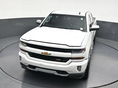 Used 2018 Chevrolet Silverado 1500 LT w/ All Star Edition AWD/4WD image 24