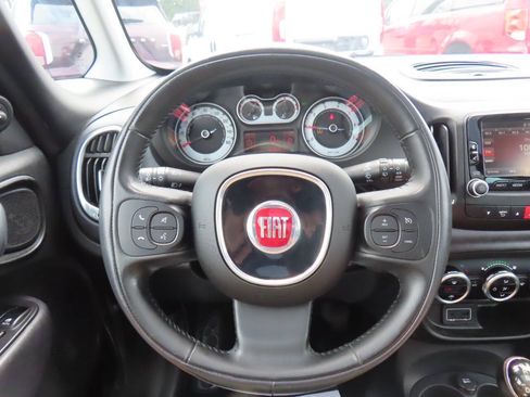 Used 2015 FIAT 500L Trekking FWD image 42