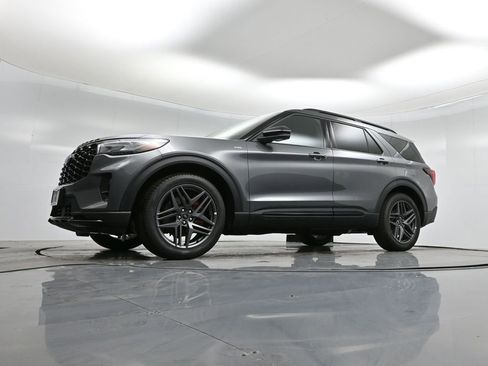 New 2026 Ford Explorer ST-Line w/ ST-Line Street Pack image 47