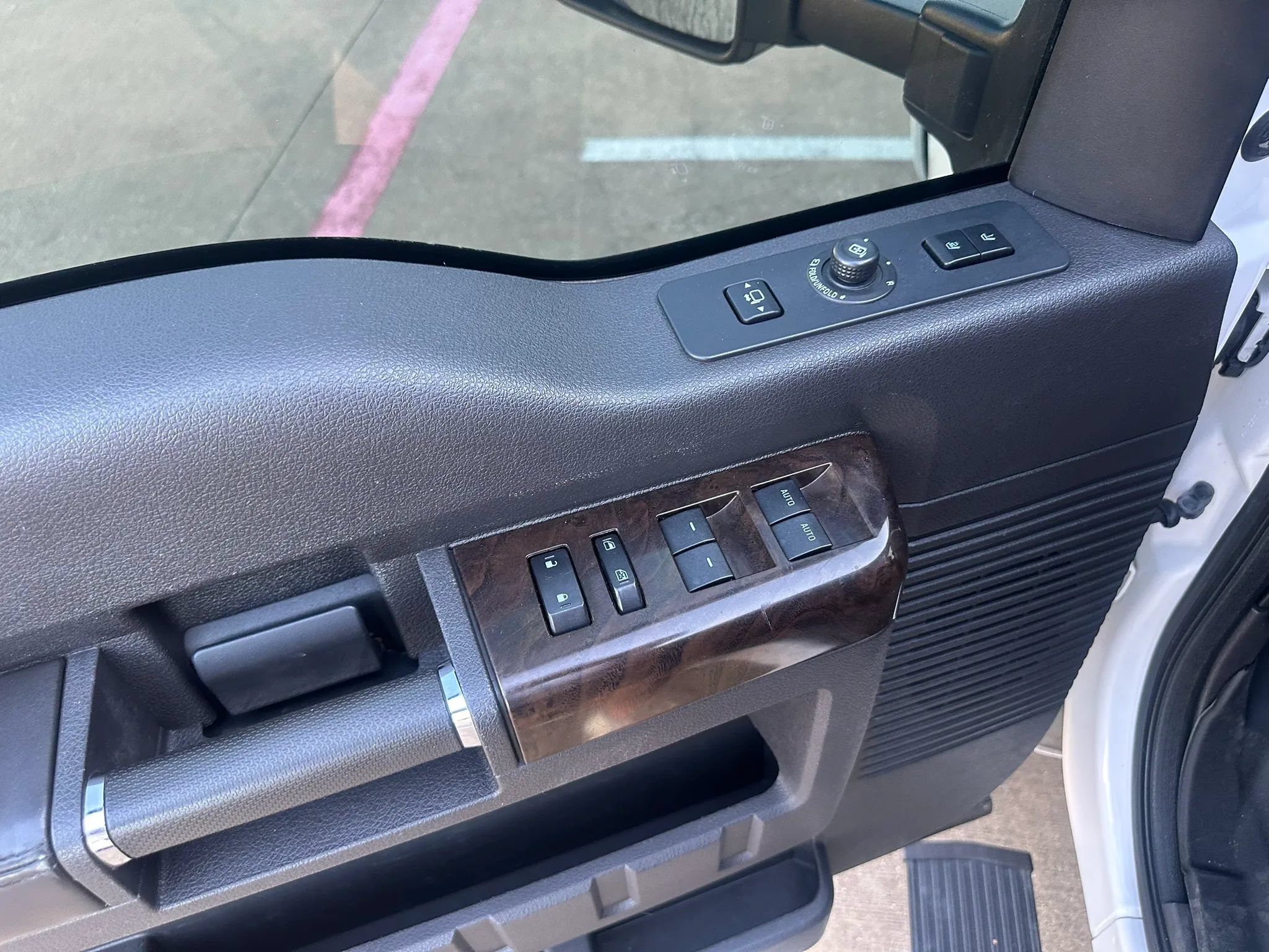Used 2014 Ford F250 Platinum AWD/4WD image 34