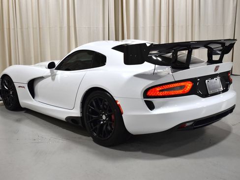 Used 2016 Dodge Viper ACR RWD image 6