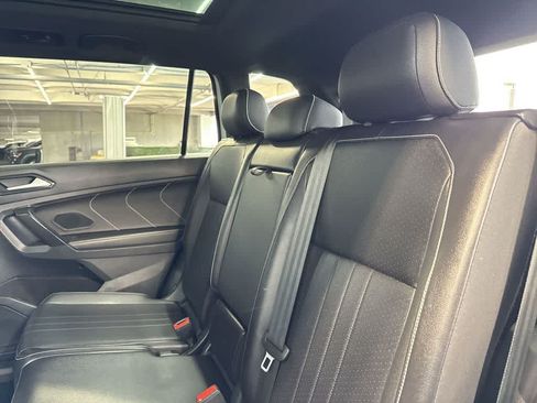 Certified 2023 Volkswagen Tiguan SE R-Line FWD image 22