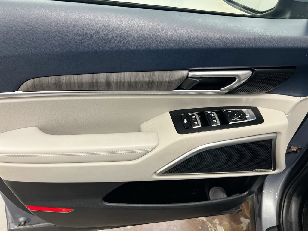 Used 2025 Kia Telluride EX AWD/4WD image 22