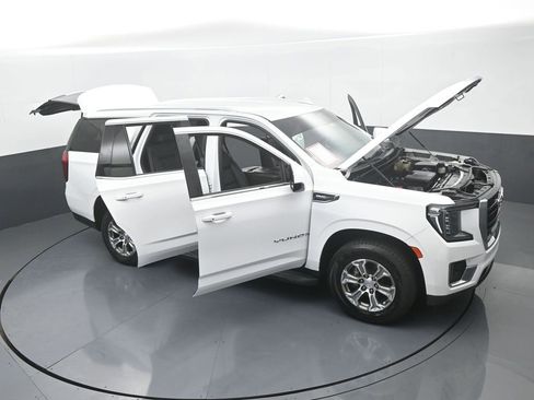 Used 2021 GMC Yukon SLE w/ Gmc Pro Safety Plus Package image 62