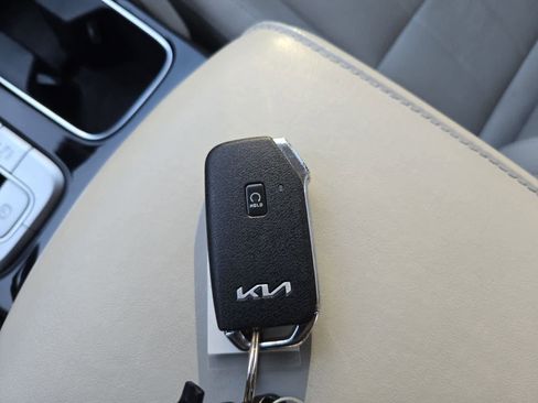 Certified 2022 Kia Telluride EX w/ EX Premium Package image 35