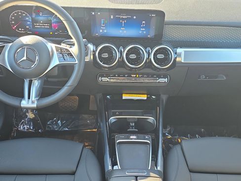 Certified 2026 Mercedes-Benz GLB 250 GLB 250 image 17