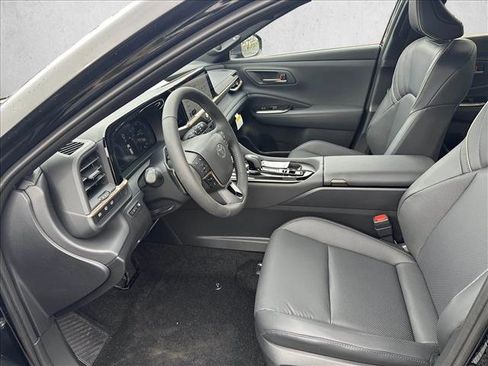 New 2025 Toyota Crown Signia image 11