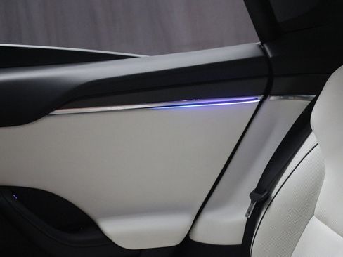 Used 2022 Tesla Model S Plaid image 22