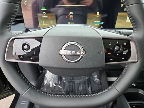 New 2026 Nissan Leaf Platinum+ w/ Cargo Package (Platinum+) image 10