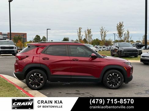 Used 2021 Chevrolet TrailBlazer LT w/ Convenience Package image 5