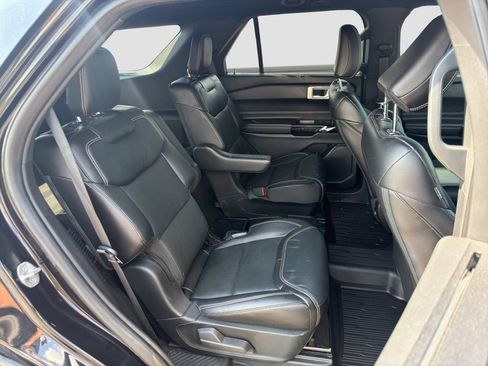 Used 2021 Ford Explorer ST w/ Equipment Group 401A AWD/4WD image 19